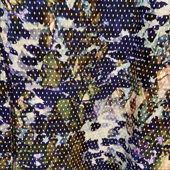 🦄Lululemon water bound Runbeam Hoodie Rash Guard Pullover RARE Size 12 - Picture 10 of 10